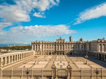 Palacio Real Madrid: Führung ohne Anstehen Palacio Real Madrid: Führung ohne Anstehen