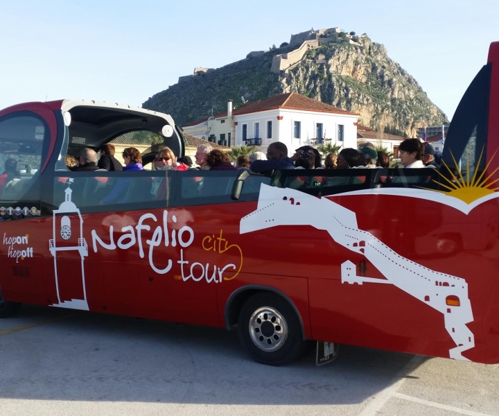 Hop on, hop off-bustour door Nafplio