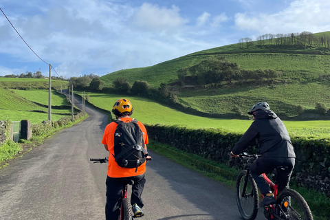 Ponta Delgada: Excursión en bicicleta eléctrica