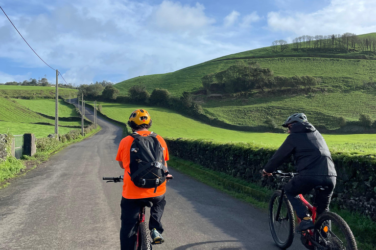 Ponta Delgada: Tour in bicicletta con biciclette elettriche