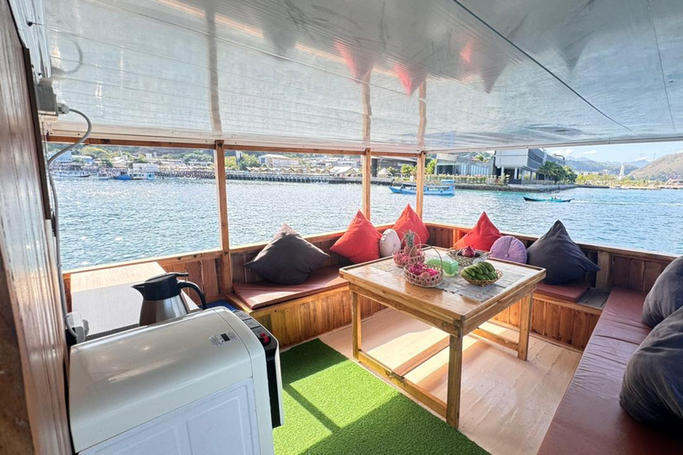 From Labuan Bajo: 3-Day Komodo Islands Liveaboard Tour Steel Liveaboard- Standard Boat- 3D2N Komodo Tour