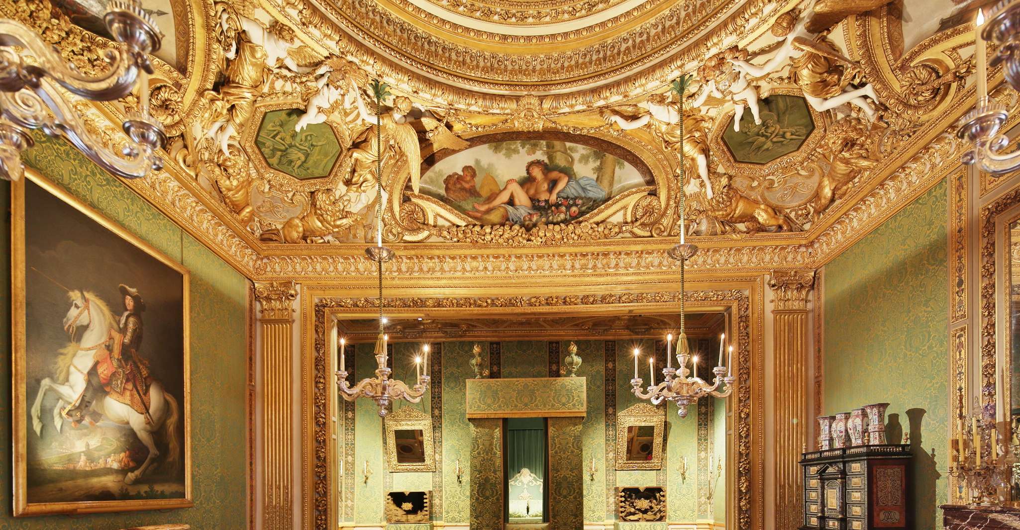 Melun, Vaux le Vicomte Schloss Eintrittskarte und Bustransfer - Hizvo