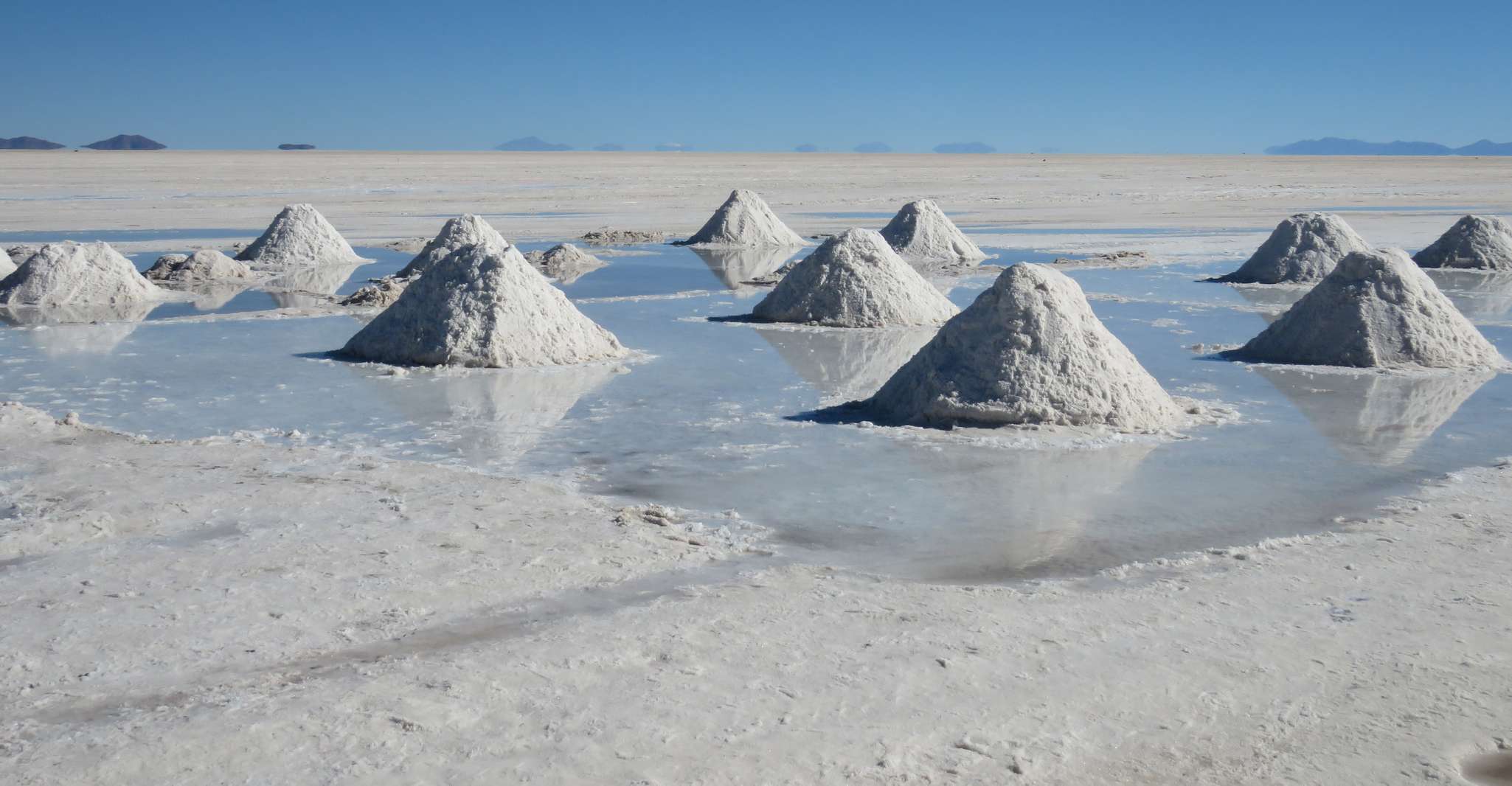 2-Day Private Tour Uyuni Salt Flats including Tunupa Volcano - Housity