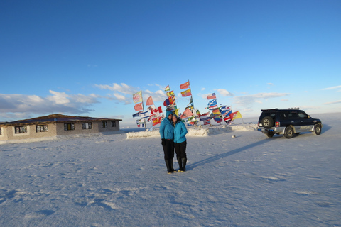 Visite privée de 2 jours dans les plaines salées d'Uyuni, y compris le volcan Tunupa