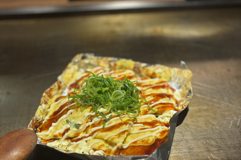 Osaka: Guided Local Food Tour with a Ninja Guide ( Spy )