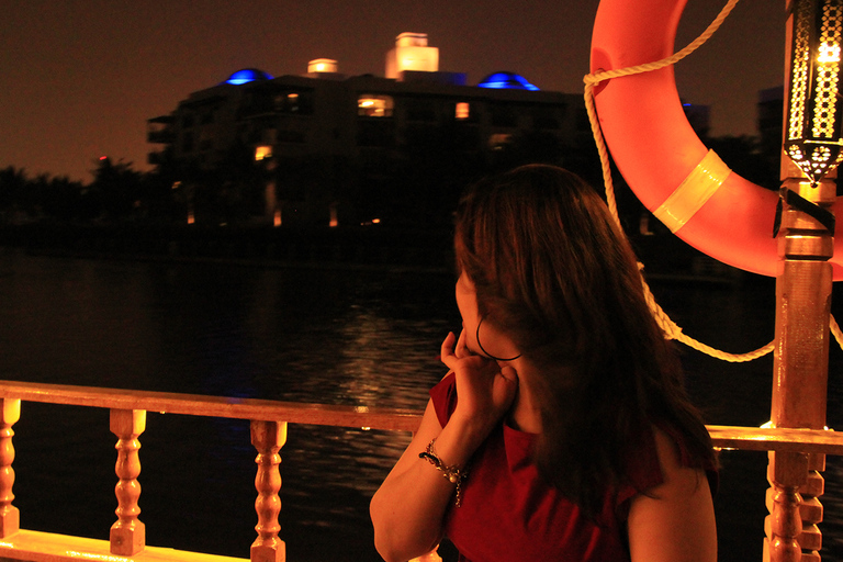 Dubai: Sunset Cruise on Traditional Boat & Emirati High Tea