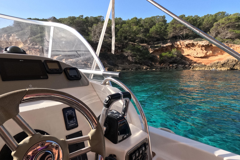 Mallorca: Privé Watersport Boot. Zeil LUNCH Drankjes SUP