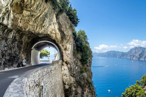 Sorrento: Traslado particular para Positano, Amalfi ou NápolesTraslado de Sorrento para Amalfi