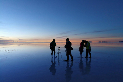 Noite estrelada e nascer do sol em Uyuni | tour particular