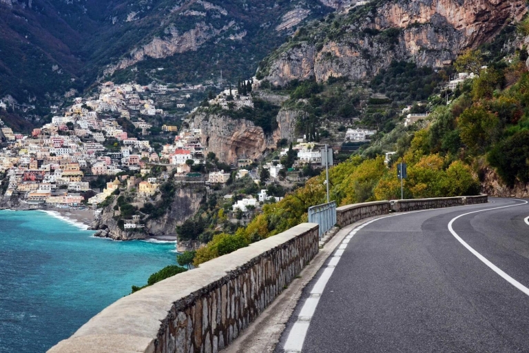 Privé transfer van Amalfi naar Sorrento met hotel pick-upPrivétransfer van Amalfi naar Sorrento Hotel - overdag