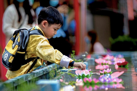 Hong Kong: Chinese New Year Tour with Parade Show and Dinner Early Bird Chinese New Year Tour with Parade Show and Dinner