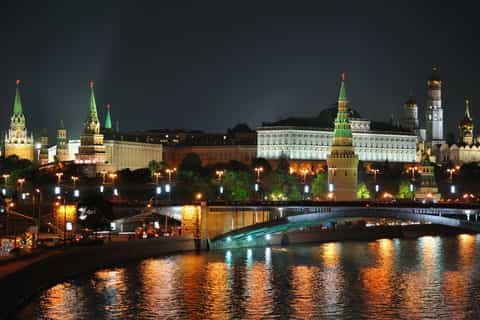 Moscow: Night Small Group Tour