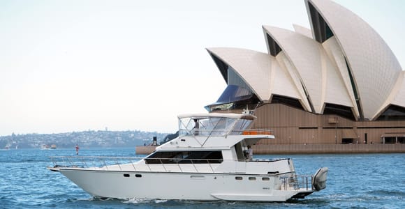 Sydney: Harbour Cruise with Gourmet BBQ Lunch, Beer and Wine
