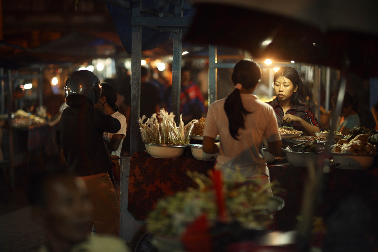 Bali: tour privado de comida auténtica de medio día o completoTour de medio día