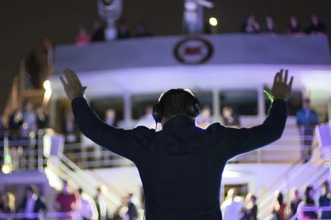 Montreal: Evening Cruise with Live Entertainment