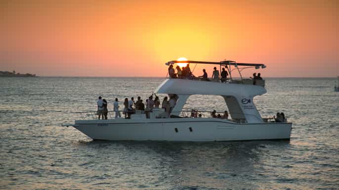 cartagena sunset cruise with open bar