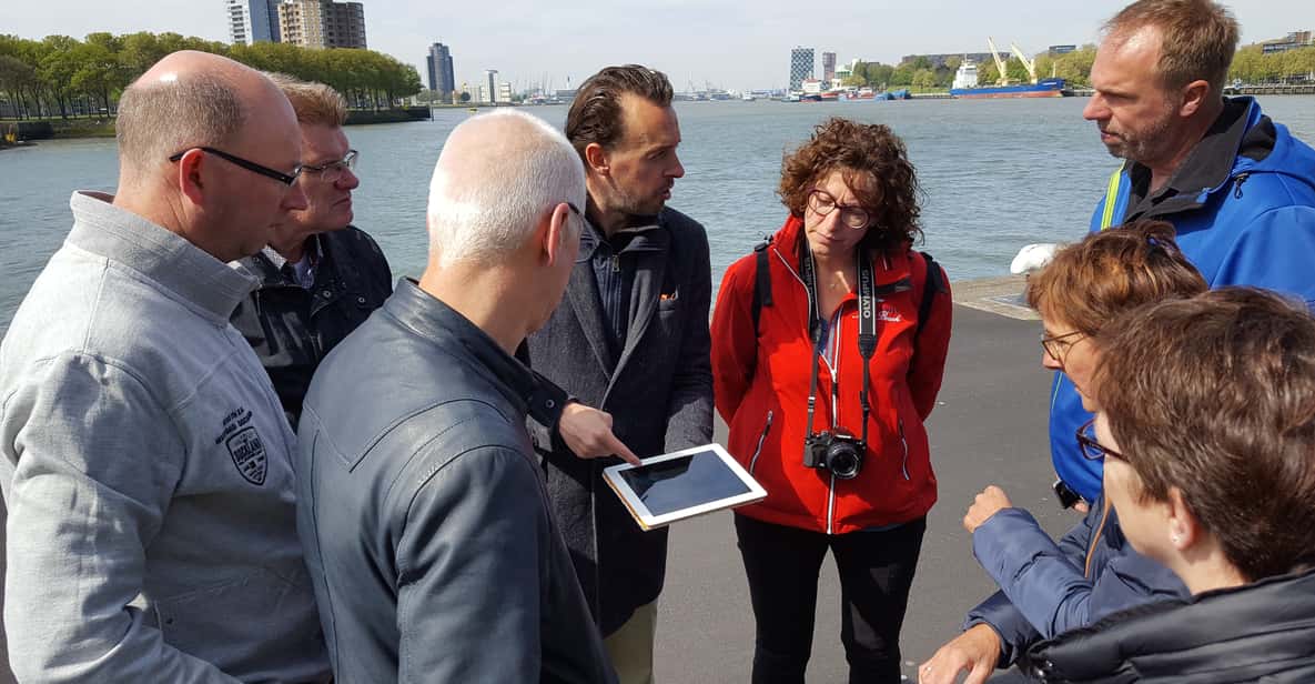 Afbeelding 2 van Rotterdam: City Highlights Guided Bike Tour