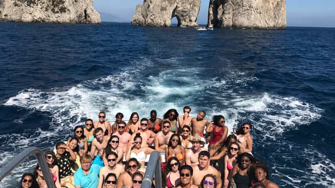 capri tour en barco ticket prioritario y gruta azul (opc)