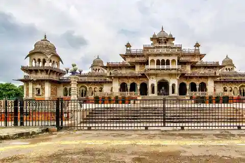 Jaipur: Tour panoramico di un giorno intero in macchina con guida