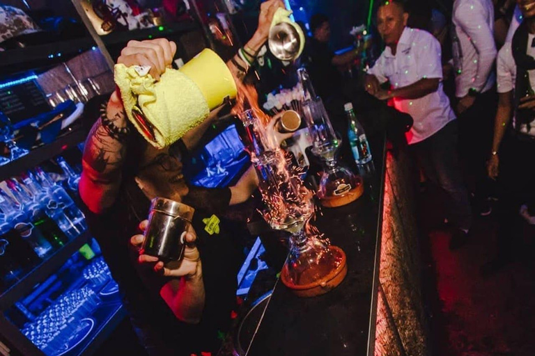 Panama City: Nightclub and Rooftop Tour in private car Disco private tour in Private Car The Best Clubs & Rooftop