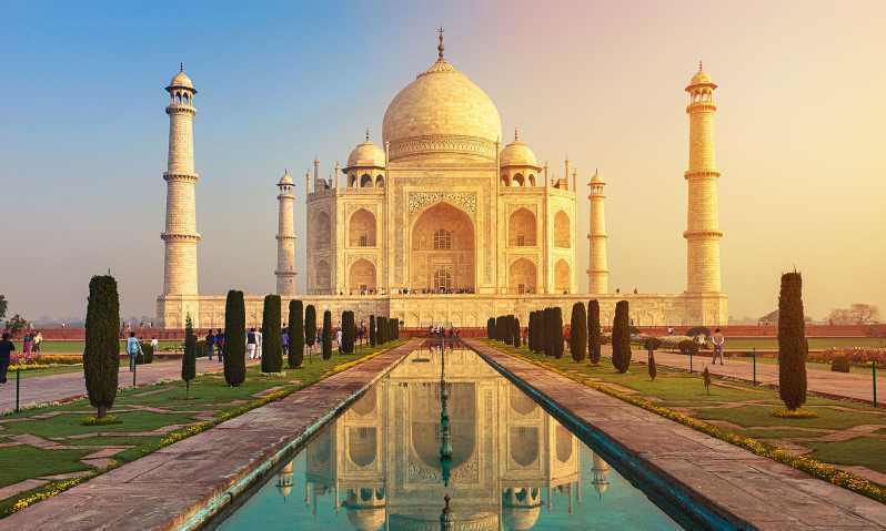 Private Taj Mahal and Agra Local Heritage Day Tour