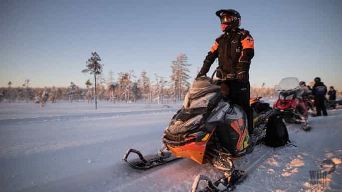 rovaniemi safari en motoneige dans le désert avec déjeuner