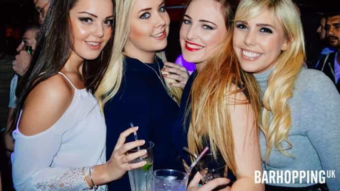 londres tournée des bars à 4 lieux avec des shots