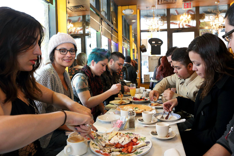 Cracóvia: tour gastronômico tradicionalDegustação de comida e vodca de 5 horas e excursão turística em Cracóvia