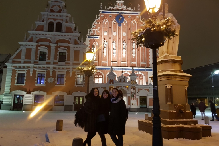 Riga: Ghost Walking Tour y degustación de bálsamoPaseo a pie por el fantasma de Riga
