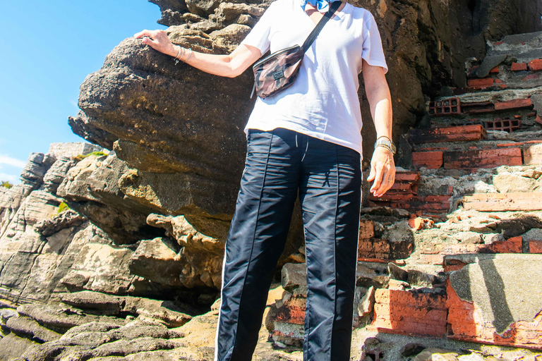 From Lisbon: Óbidos and Peniche Day Tour with Local Guide