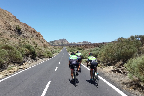 El Teide: Ruta ciclista de carretera de día completo los viernes