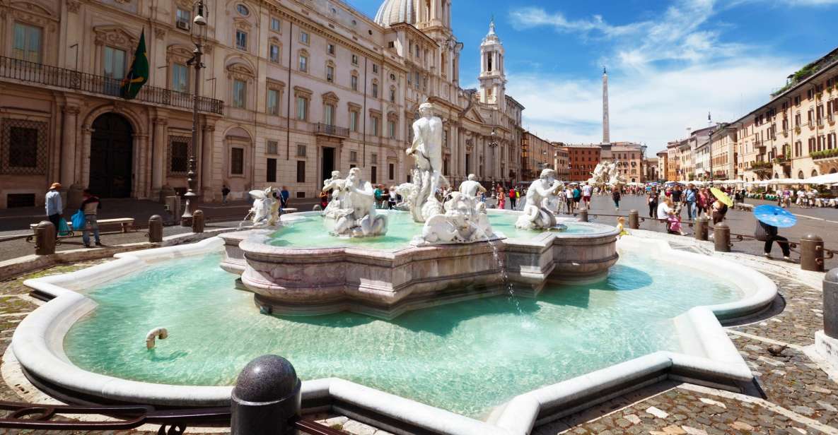Piazza Navona, Pantheon & Trevi walking tour en español | GetYourGuide