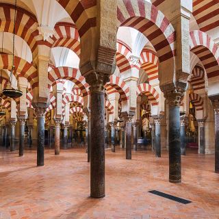Córdoba Guided Tour of the Mosque, Jewish Quarter & Alcazar