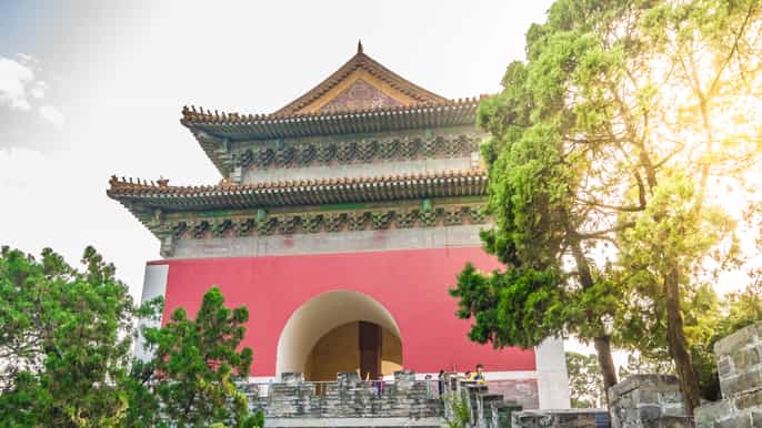ming tombs underground palace mutianyu great wall bus tour