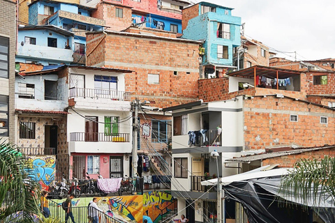 Visite complète de Medellin : visite de la ville et des graffitis avec déjeuner inclus