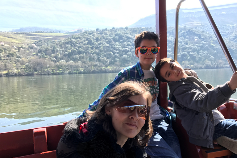 Ab Porto: Private Douro-Tal Tour mit Weinprobe & Bootsfahrt