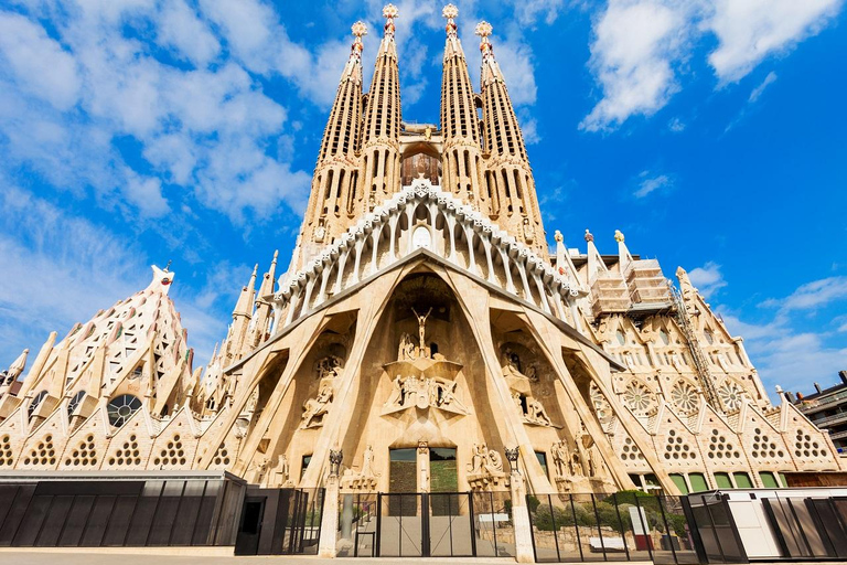 Best of Barcelona: Private Guided Tour with Pick-up