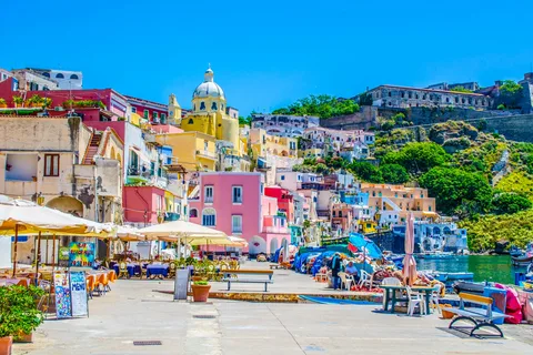 Desde Nápoles: Excursión de un día a la isla de Procida con almuerzo