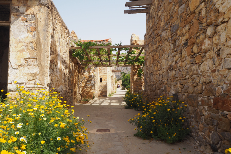 Excursion en bateau à Spinalonga depuis le port d'EloundaDu port d'Elounda : excursion en bateau à Spinalonga