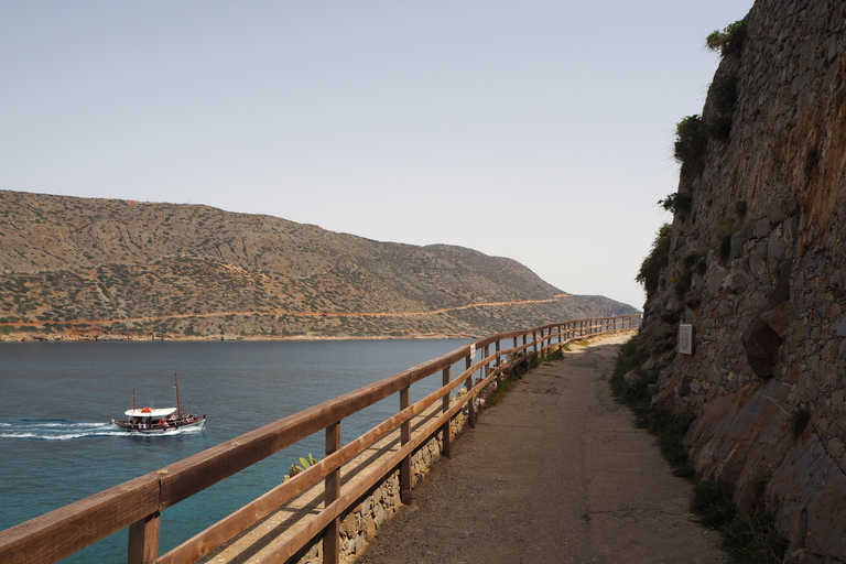 Excursion en bateau à Spinalonga depuis le port d'EloundaDu port d'Elounda : excursion en bateau à Spinalonga