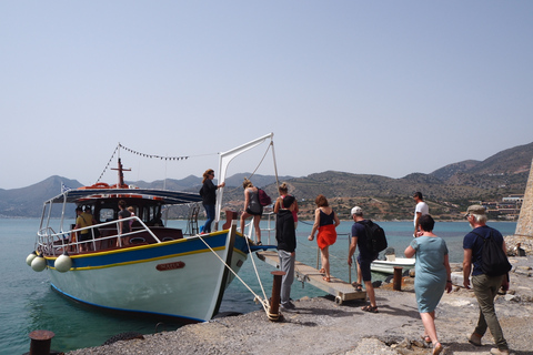 Excursion en bateau à Spinalonga depuis le port d'EloundaDu port d'Elounda : excursion en bateau à Spinalonga