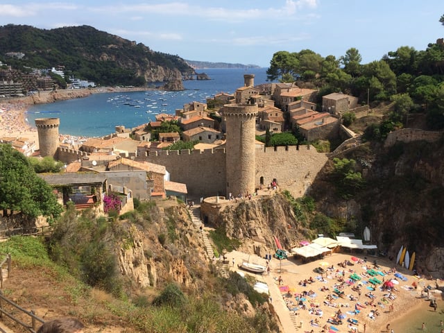 Desde Barcelona: Costa Brava Senderismo, Snorkel y Tossa de Mar