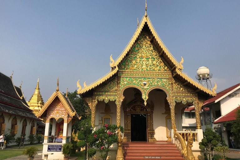 Visite privée d'une journée des meilleurs temples et du centre d'artisanat de Chiang Mai