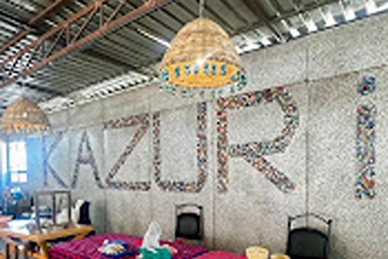 Nairobi: Kazuri Beads Factory Tour With Round-trip Transfer Nairobi: Guided Kazuri Beads Factory & Giraffes Centre Tour.