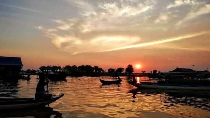floating village and tonlé sap sunset tour