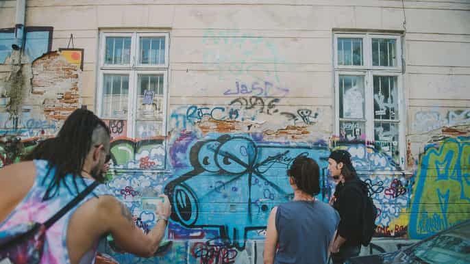 bucharest alternative walking tour