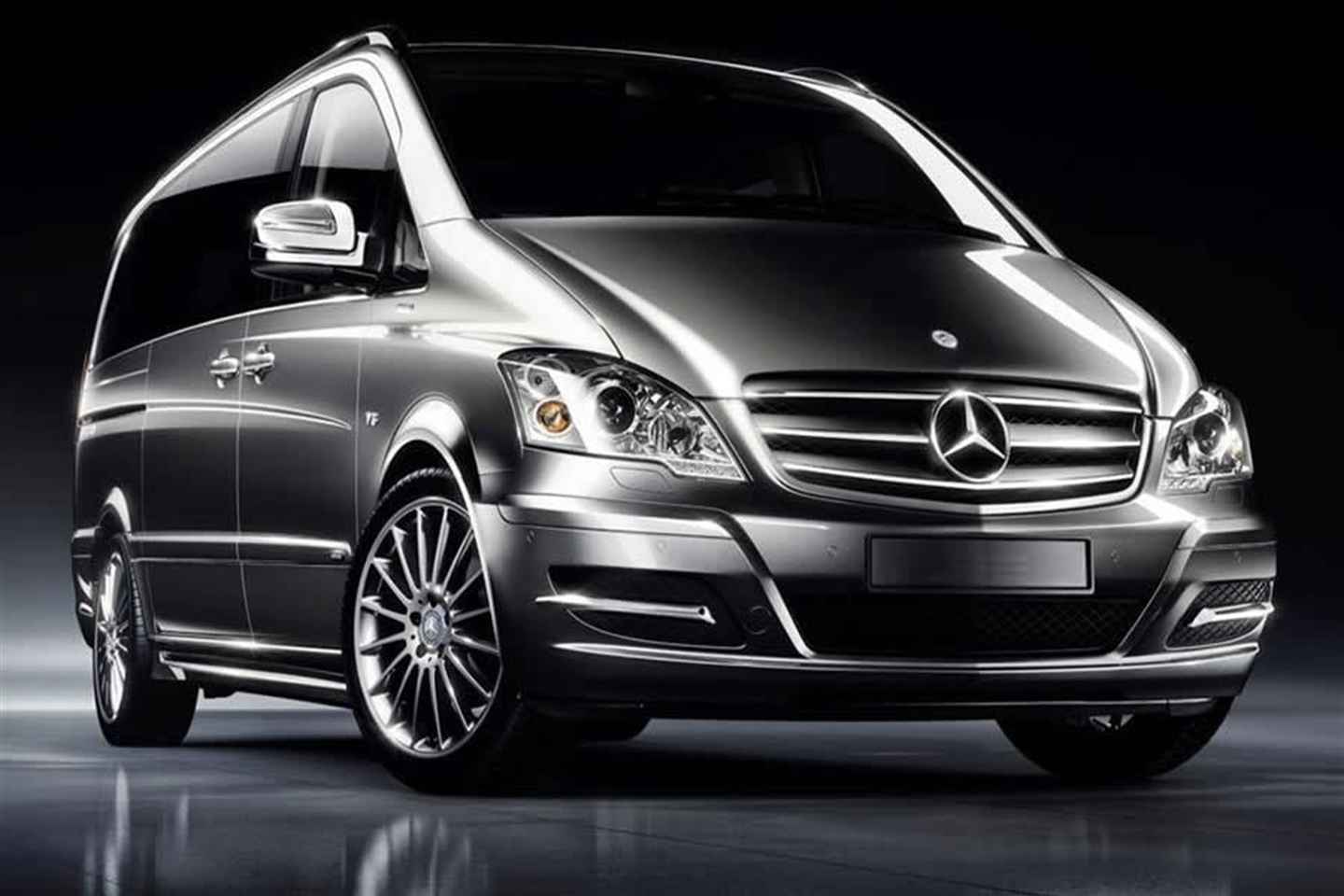 库萨达斯豪华机场接送服务