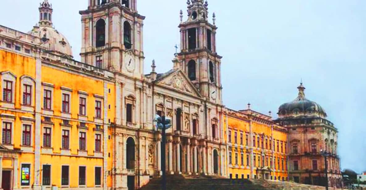 Lisbon: Ericeira & Mafra Rural Beach & Wine Tour
