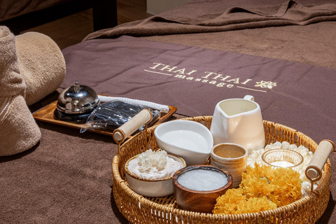 Bangkok: ThaiThai Massage near BTS Asok (Sukhumvit 25) Coconut Aromatherapy Oil Massage (90 Min)