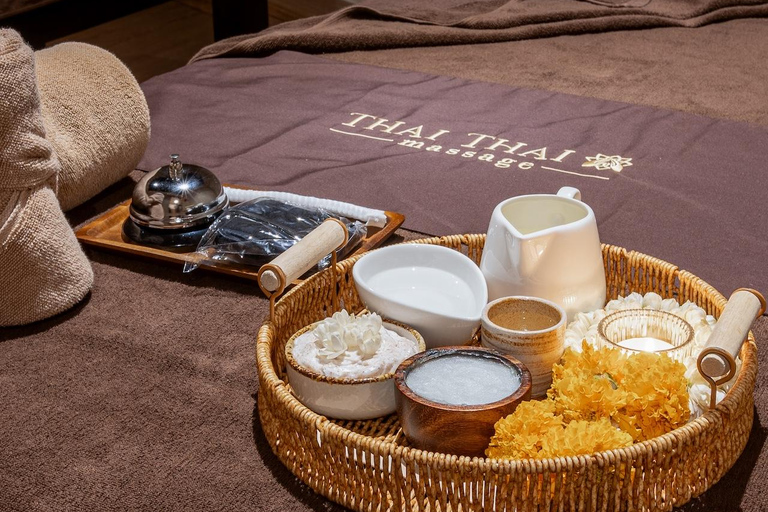 Bangkok: ThaiThai Massage near BTS Asok (Sukhumvit 25) Coconut Aromatherapy Oil Massage (90 Min)